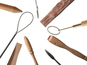 Discover the best clay sculpting tools to use, from beginner essentials to master-level model sculpting tools, with pro tips for figurative and ceramic sculpture