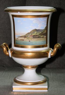 White and gold urn - front