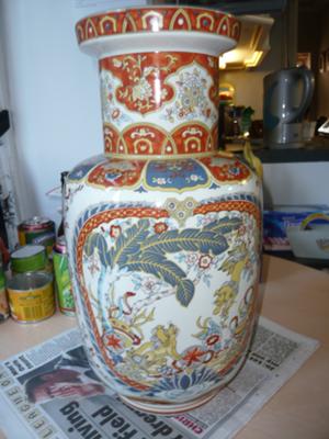Antique China Mysterious X Mark On Large Oriental Vase