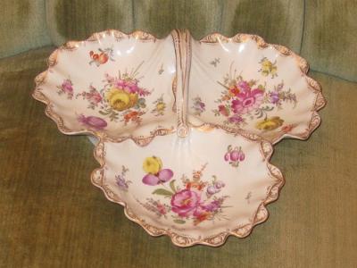 Antique Vase with Cryptic G S mark and Crossed Lines