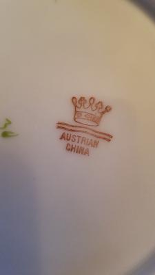 Austrian China crown mark with two wavy lines