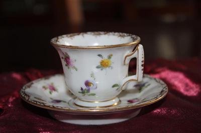 cup - Demi Cup  F&M7 and Blue scrolled N over Dresden