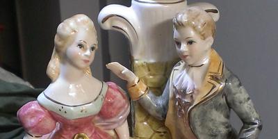 A close up of their faces - note they have eyelashes