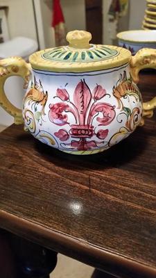 Italian Dishware - Markings VG? OR GV?