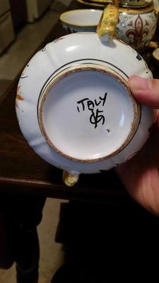 Italian Dishware - Markings VG? OR GV?