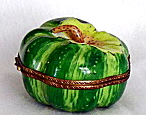 LIMOGES PORCELAIN BOX WITH 'PV' POTTERY MARK QUERY