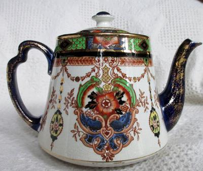 Imari /Arita Teapot