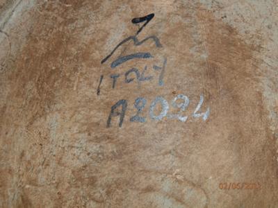 Mystery Bust?  Oriental woman with golden crown.  Italian artist.