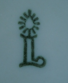 Pottery Mark Device Shaped Like a Candle &  'L' or 'i' from Iceland 