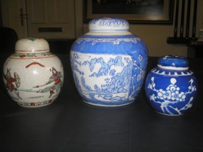 Pottery mark query  blue circles and Oriental Writing in Red