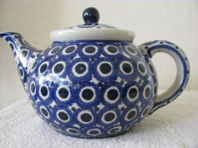 Incised-b-symbol- blue-w