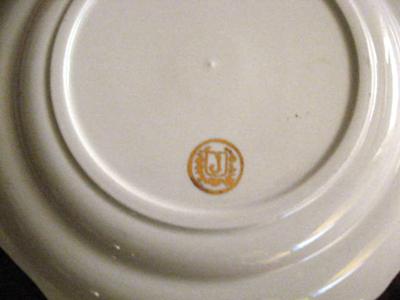 Pottery Mark Query J with wheat and circle gold