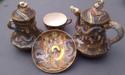 Pottery mark Query on Ornate Oriental/Asian Looking Jug Pot and  4 cups and saucers