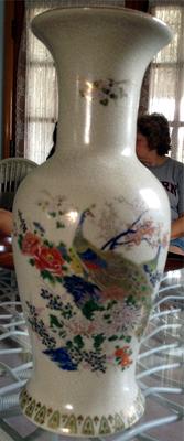 the vase Pottery Mark Query - orange/red  square stamp with looping around edges