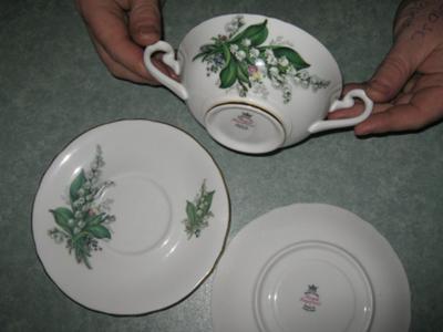 Pottery Mark - Royal Imperial F-handled Soup Plates & Saucers