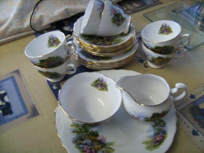 Royal Vale 'Cottage' Teaset - ? value
