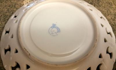 horses head pottery mark on reticulated dish