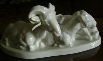 Two marks on white piece of Meissen porcelain - Incised Weiss OR Weifs