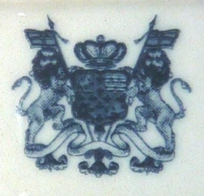 Unidentified coat of arms pottery mark with two lions rampant