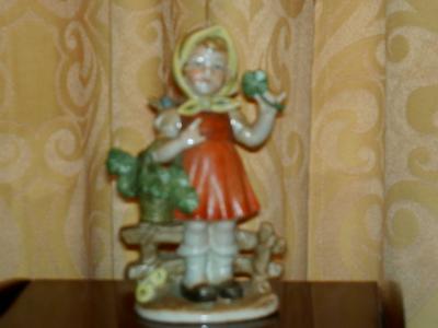 W A Pottery Mark with Crown - {ed. Fake Hummel Figures}