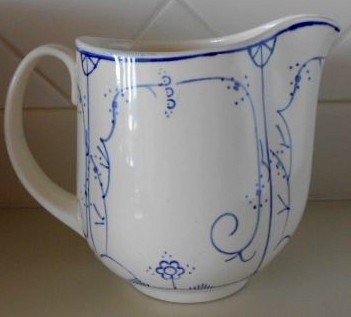 Egesund Norway stenciled jug